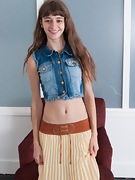 Young WIllow shows off hairy pits and hairy pussy - picture #2