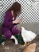 Fiona M feeds her chickens and then strips naked  - picture #5