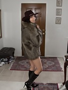 Maria Maldes is sexy with a hat and her fur coat - picture #25