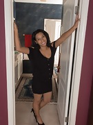 Divine strips naked on her floor looking great - picture #2