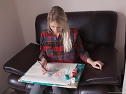 Alecia Fox paints and strips naked to paint more  - picture #12