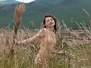 Shaya strips naked outdoors in her beige dress  - picture #7