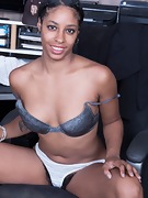 Dharma Grace strips naked at her office today - picture #33