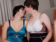 Zooey and Cassie can't stop touching - picture #3