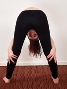 Scarlet Contemptress performs sexy yoga today - picture #15