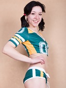 Eva Lisana se masturba vestida de jugador de béisbol - picture #15