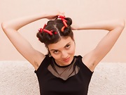 Maia masturbates after doing her hair with curlers - picture #14