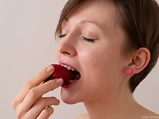 Ginta enjoys sexy fun with her strawberries - picture #18