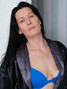 Nimfa Mannay shows off her sexy blue lingerie - picture #7
