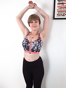 Betty Busen strips nude during a training workout - picture #3