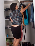 Hairy girl Sarah Rose goes in her closet - picture #12