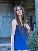 Alice Mad strips naked on her outdoor steps - picture #2