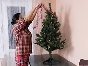 Ramira strips nude after setting up her tree - picture #7