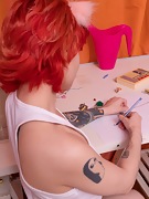 Mery Lu masturbates after drawing her art - picture #1
