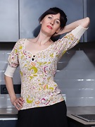 Nimfa Mannay enjoys orgasms and fun in her kitchen - picture #4