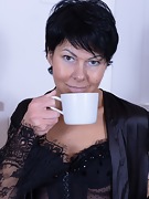 Karla Kole enjoys a hot beverage and naked time - picture #2