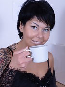 Karla Kole enjoys a hot beverage and naked time - picture #4